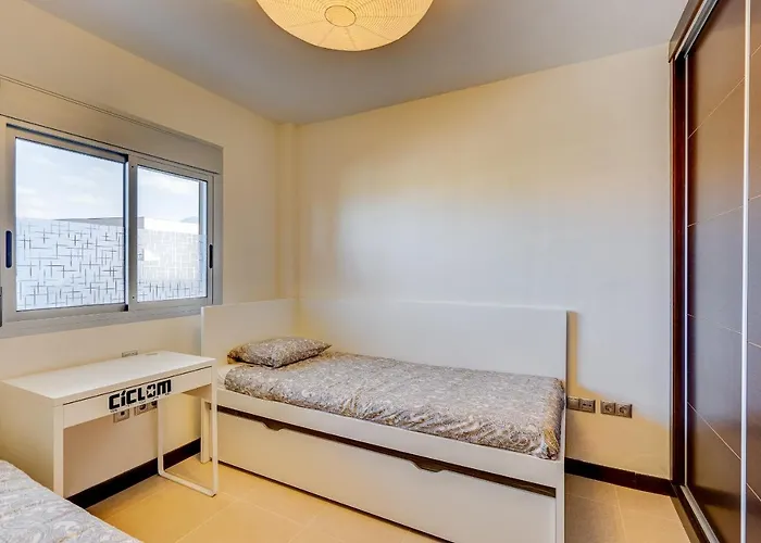 Horno 2a034 アパート